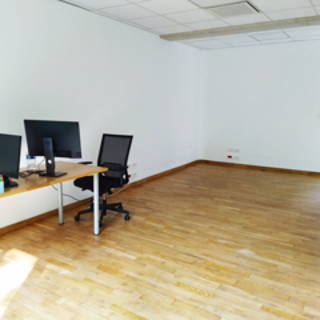 Bureau privé 28 m² 5 postes Location bureau Boulevard de Vincennes Fontenay-sous-Bois 94120 - photo 2